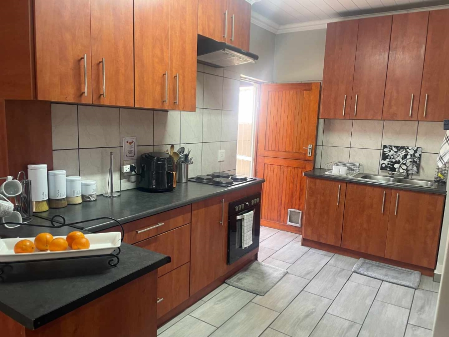 5 Bedroom Property for Sale in Universitas Free State